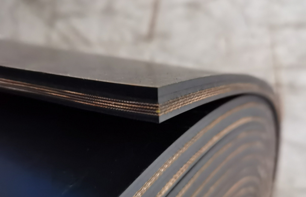 Conveyor belts with cut or moulded edges Beltimport conveyor and